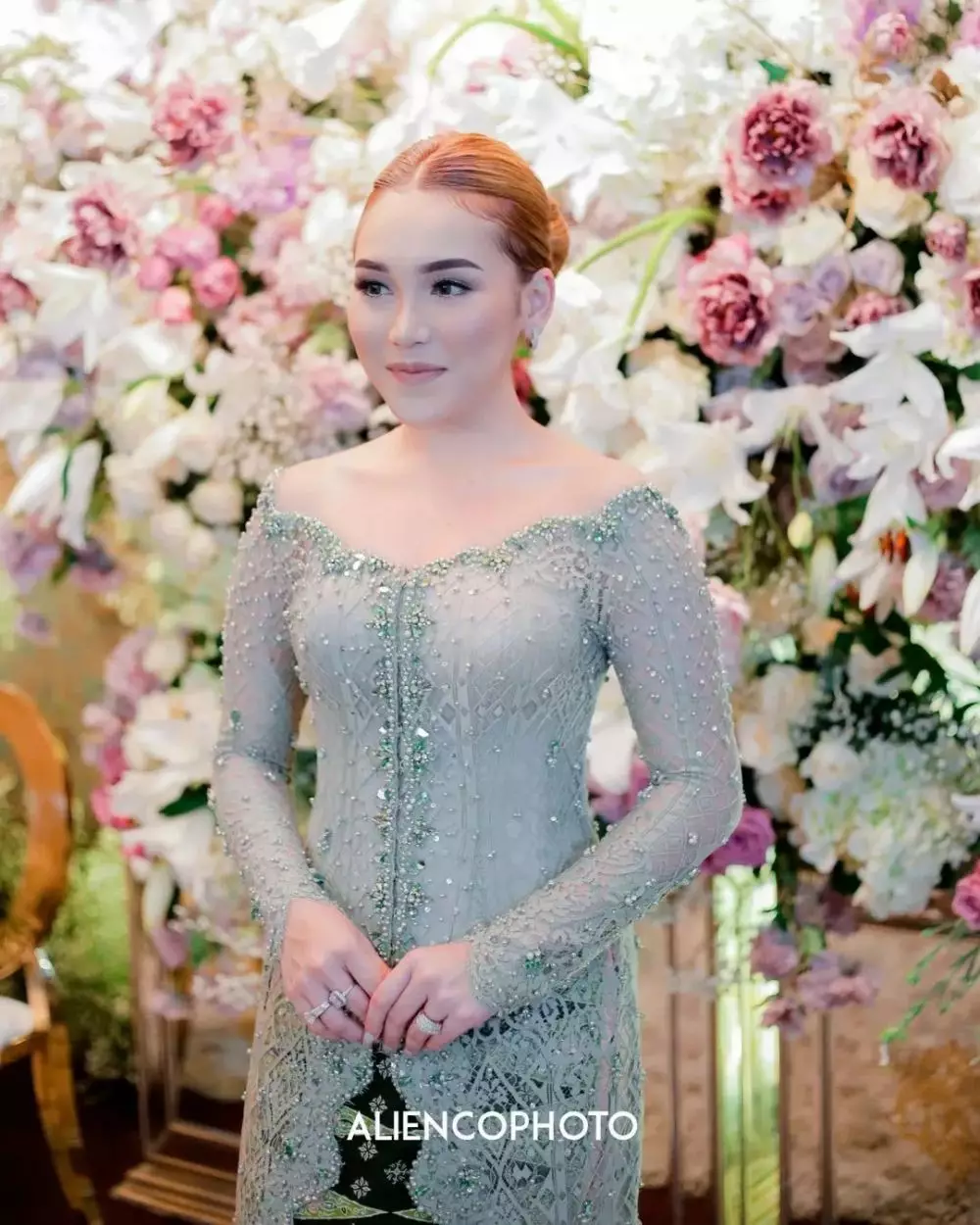 gaya seleb di acara siraman adik © instagram