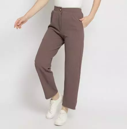 rekomendasi celana kulot kerja © 2022 berbagai sumber