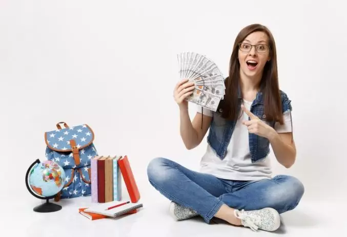 Contoh teks pengumuman bahasa Inggris © 2022 berbagai sumber  Contoh teks pengumuman bahasa Inggris © 2022 berbagai sumber