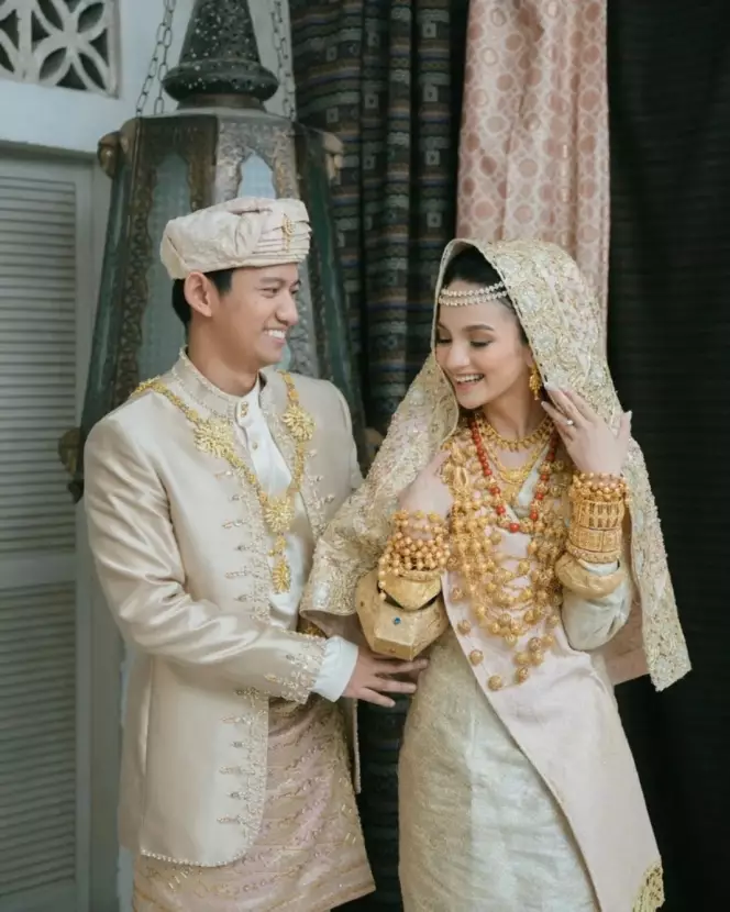 Gaya prewedding terbaru Belva Devara dan Sabrina © berbagai sumber