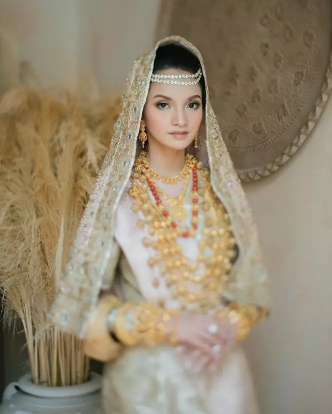 Gaya prewedding terbaru Belva Devara dan Sabrina © berbagai sumber