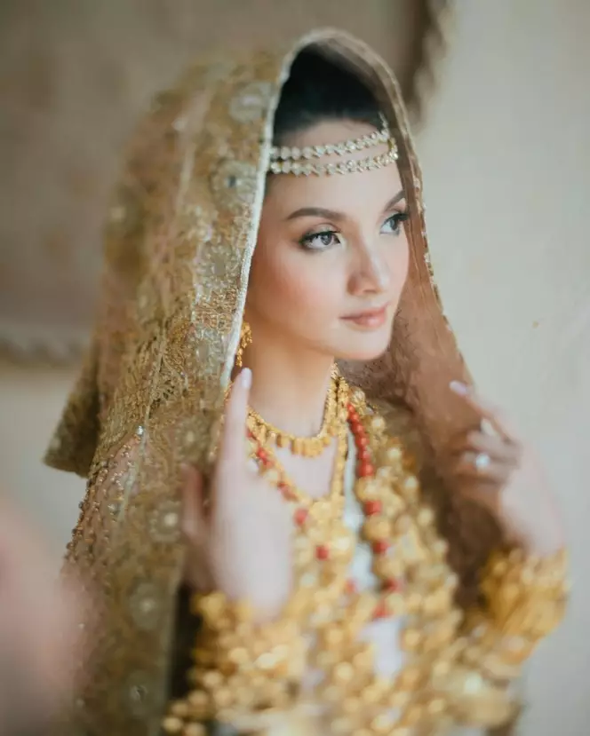 Gaya prewedding terbaru Belva Devara dan Sabrina © berbagai sumber