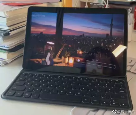 Ini spesifikasi lengkap Oppo Pad, punya pena canggih © s.weibo.com