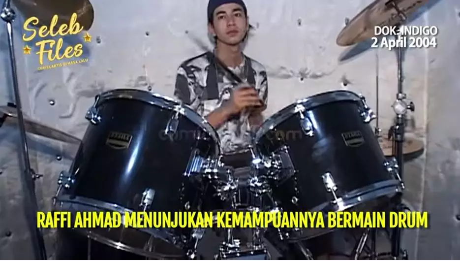 Raffi Ahmad RADIO band Berbagai sumber Raffi Ahmad RADIO band Berbagai sumber