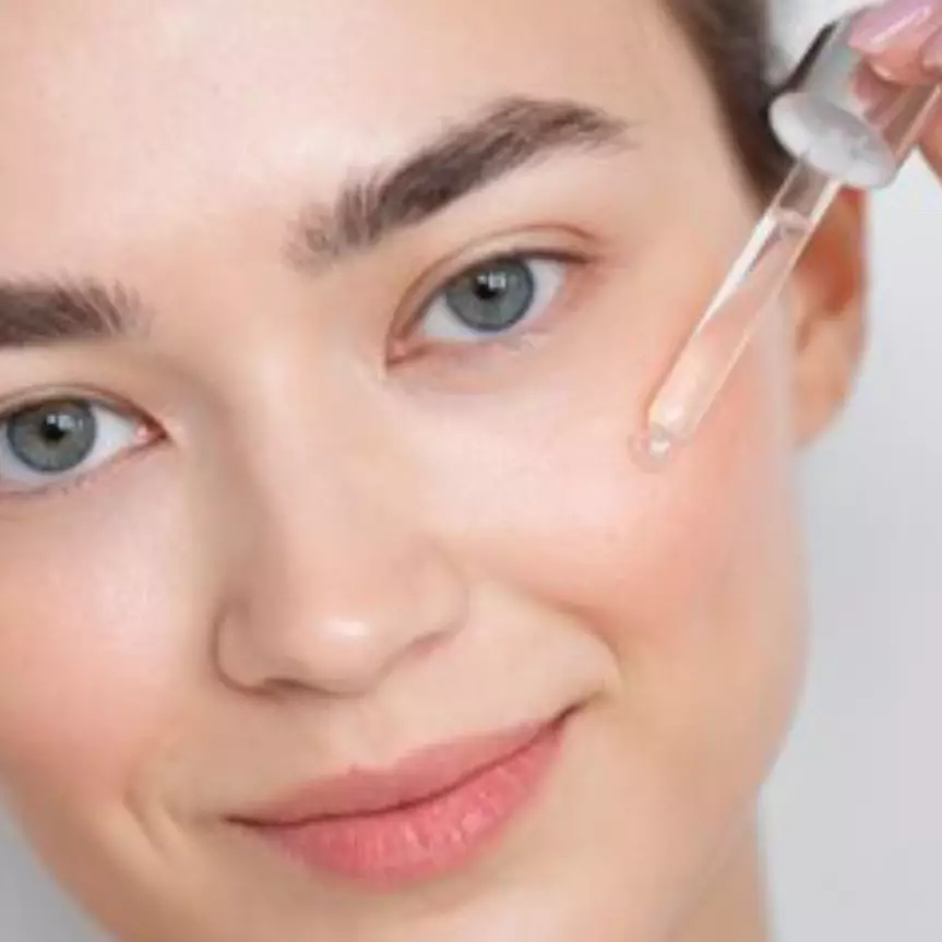 Rekomendasi 11 serum kulit sensitif, harga di bawah RP 200 ribuan