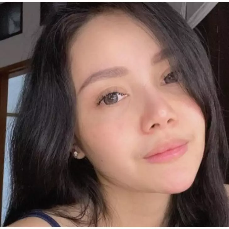 Viral isu perselingkuhan, 9 beda gaya Mawar AFI dan Susi baby sitter