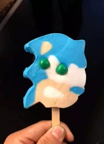 momen beli es krim malah apes © 1cak.com