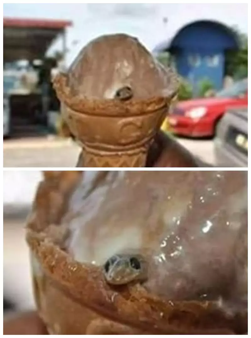 momen beli es krim malah apes © 1cak.com