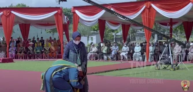 perjuangan anak yatim penjual gorengan jadi prajurit TNI AD © YouTube