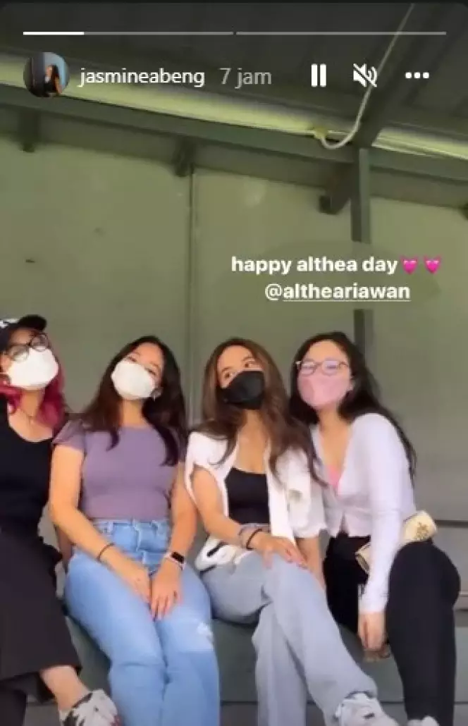 potret terbaaru Jasmine Abeng anak Ririn Ekawati © berbagai sumber potret terbaaru Jasmine Abeng anak Ririn Ekawati © berbagai sumber