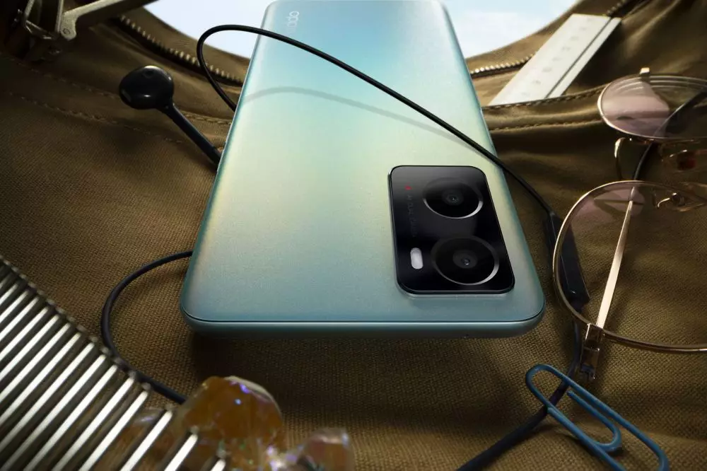 Fitur smarpthone permudah PTM  © 2022 berbagai sumber