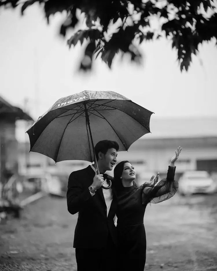 potret mesra Aditya Zoni dan Yasmine Ow © berbagai sumber