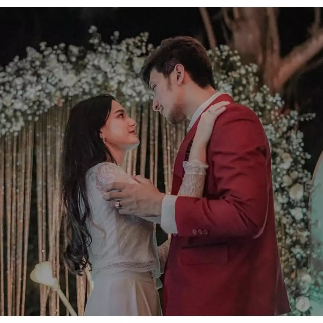 Akui telah nikah siri, ini 9 potret mesra Aditya Zoni dan Yasmine Ow