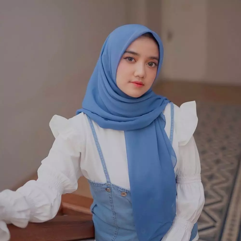 klarifikasi wirda mansur terkait soal kuliah © instagram