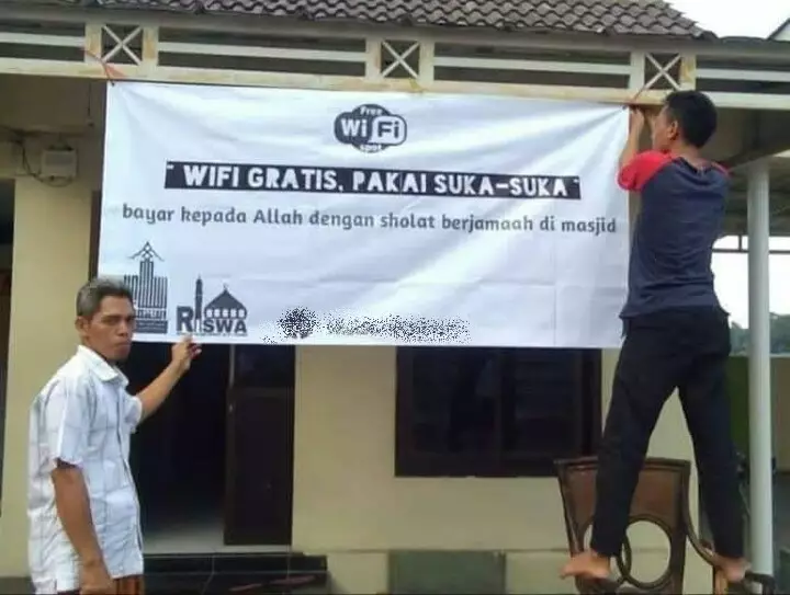 pengumuman wifi gratis © berbagai sumber pengumuman wifi gratis © berbagai sumber
