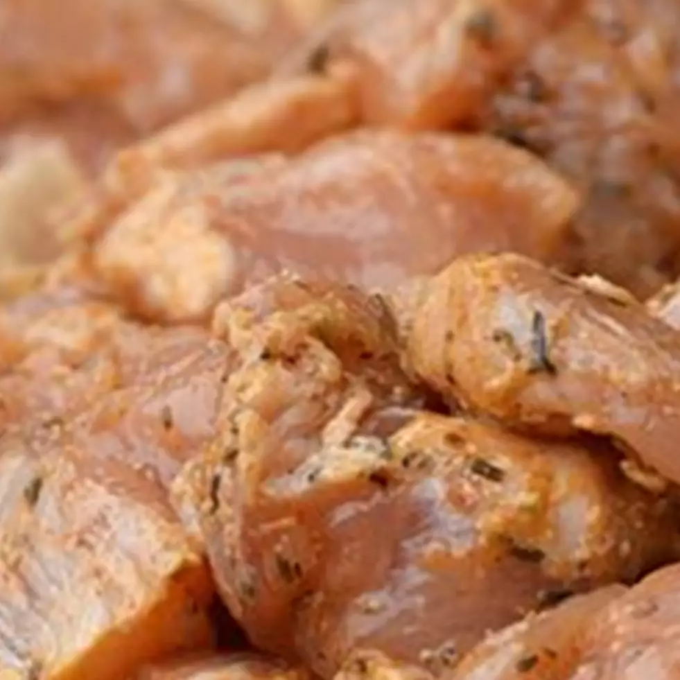 7 Trik memarinasi daging agar bumbu meresap sampai dalam, antigagal