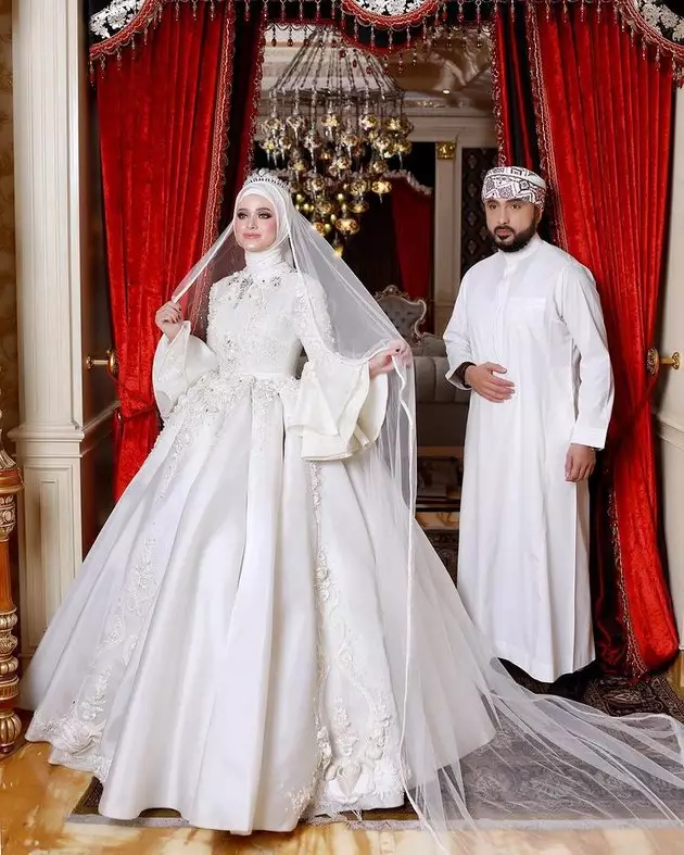 potret prewedding Rizal Djibran dan Sarah © Instagram