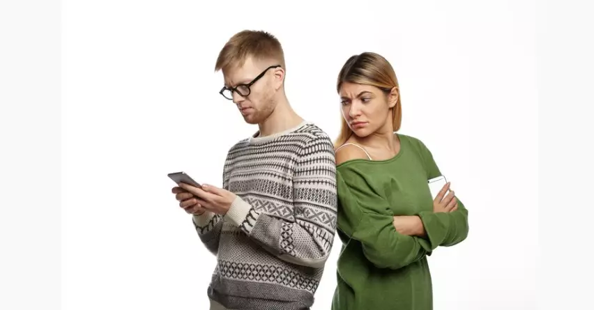 Toxic adalah  © 2022 berbagai sumber  Toxic adalah  © 2022 berbagai sumber