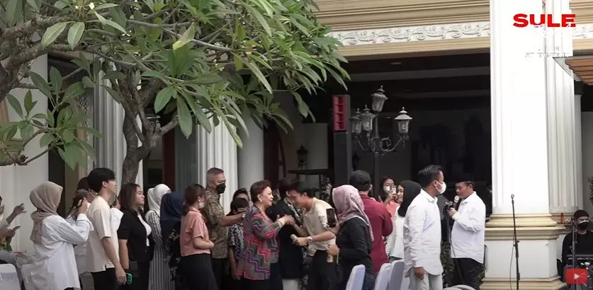 Momen ulang tahun Rizky Febian © YouTube