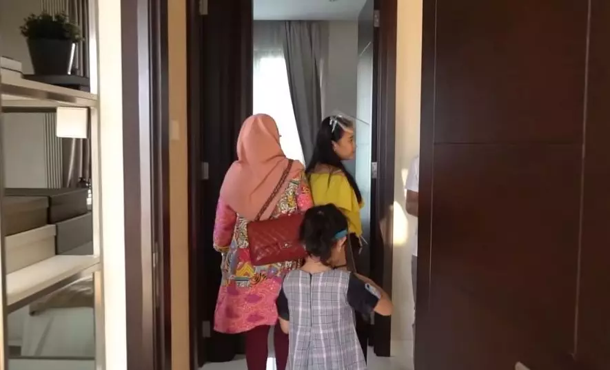 Potret rumah Syifa adik Ayu Ting Ting © YouTube