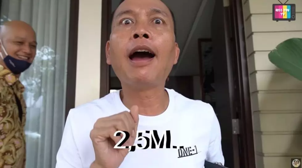 Potret rumah Syifa adik Ayu Ting Ting © YouTube