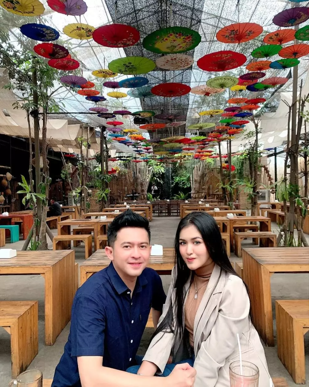 Potret mesra Kiki The Potters dan kekasih Instagram Potret mesra Kiki The Potters dan kekasih Instagram