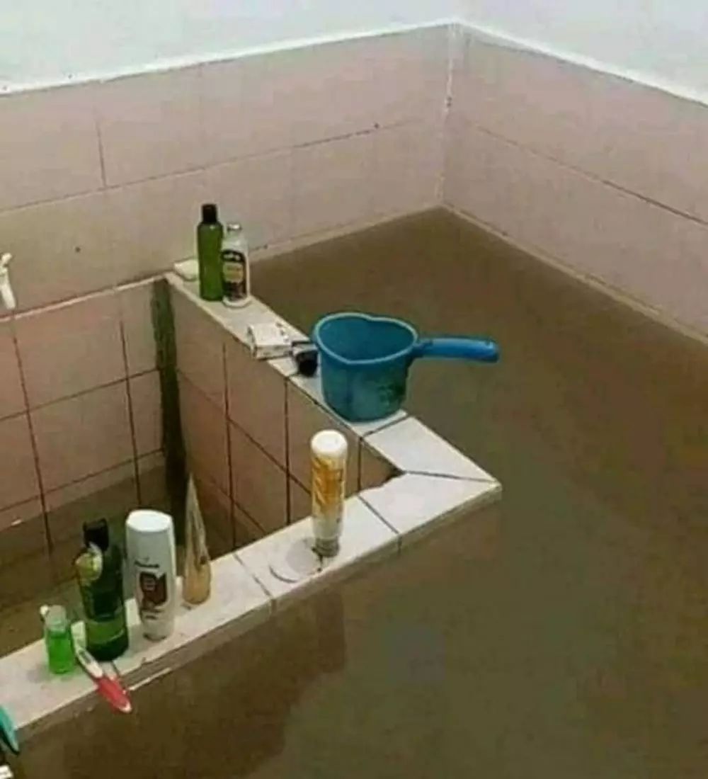 momen benda jadi terbalik lucu deh © berbagai sumber