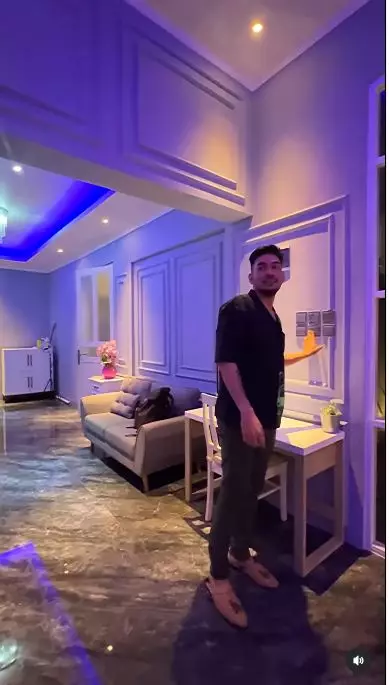 Penampakan kamar Robby Purba Instagram © 2022 brilio.net Penampakan kamar Robby Purba Instagram © 2022 brilio.net