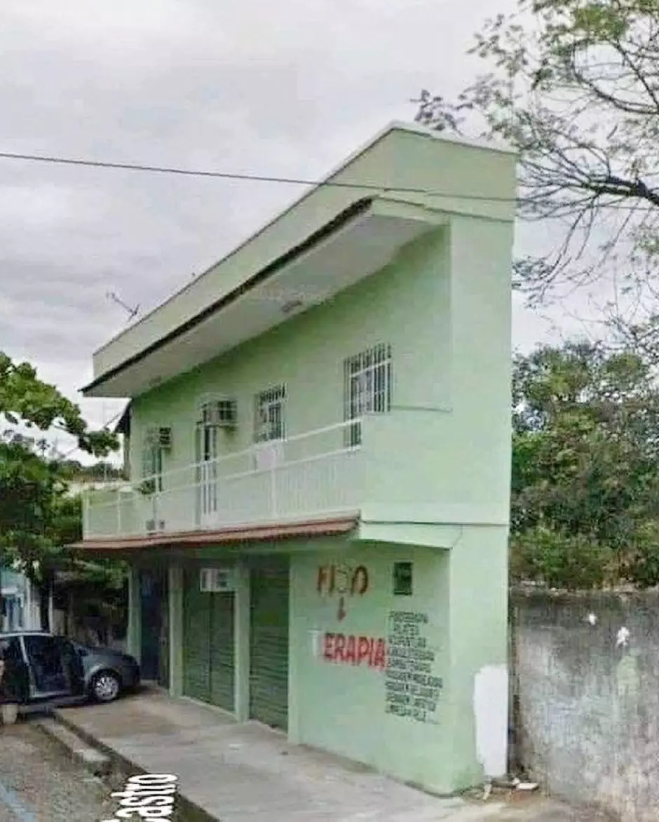 rumah dua lantai desainnya bikin bingung © Instagram rumah dua lantai desainnya bikin bingung © Instagram