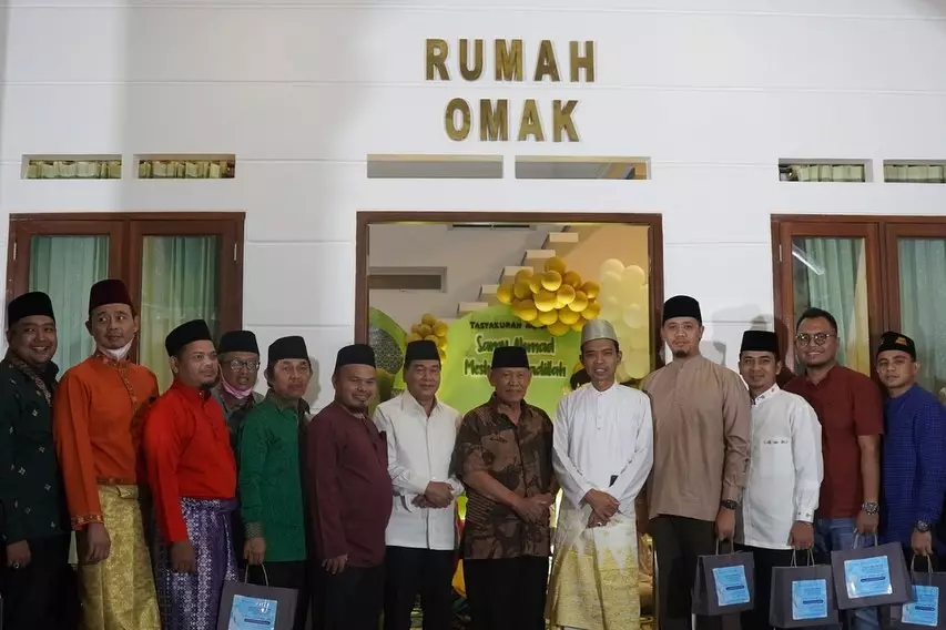 Momen syukuran akikah anak UAS Instagram © 2022 brilio.net Momen syukuran akikah anak UAS Instagram © 2022 brilio.net