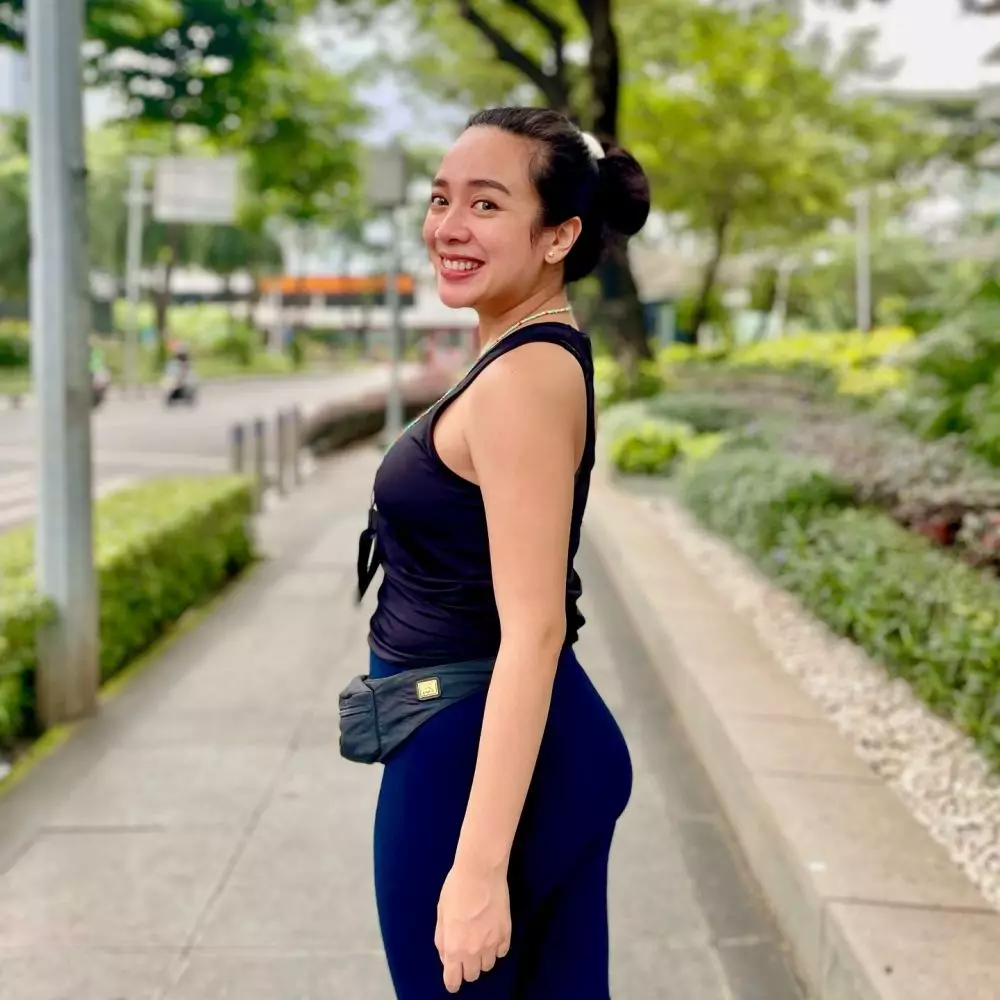 potret Dea Ananda pamer baby bump © Instagram