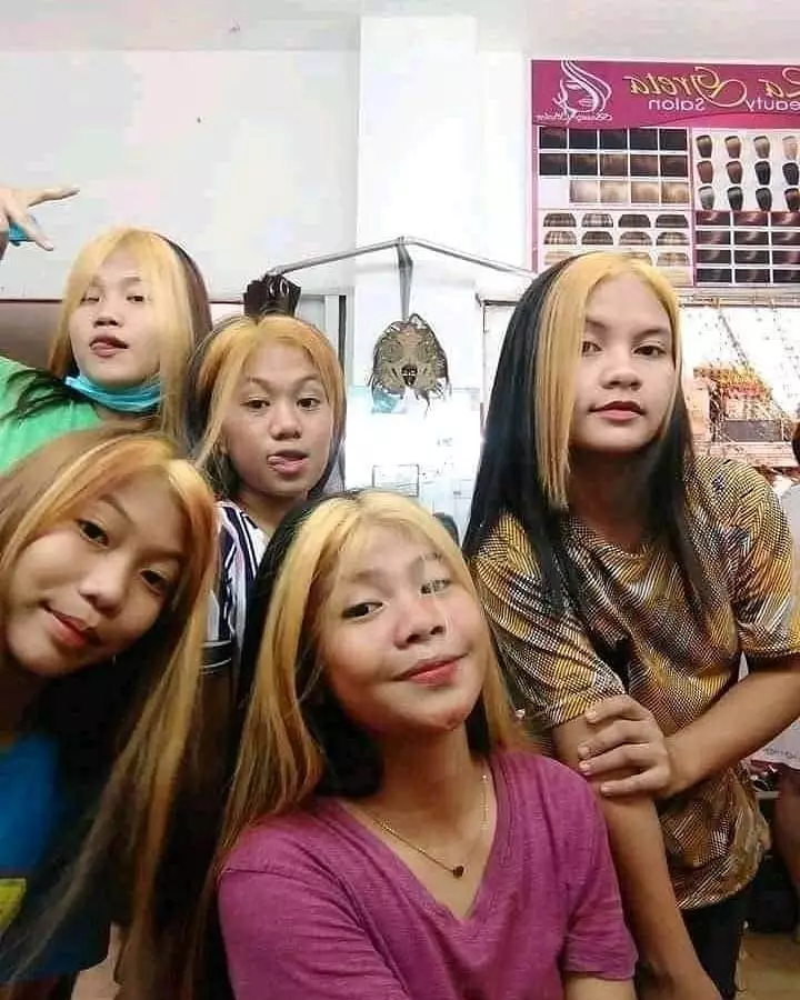 potret nyeleneh kompakan © berbagai sumber potret nyeleneh kompakan © berbagai sumber