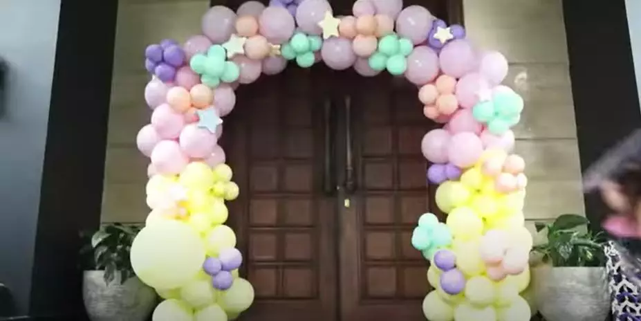 dekorasi penyambutan bayi Atta dan Aurel Berbagai sumber