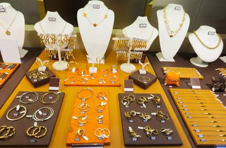 Arti mimpi beli emas  © 2022 berbagai sumber  Arti mimpi beli emas  © 2022 berbagai sumber