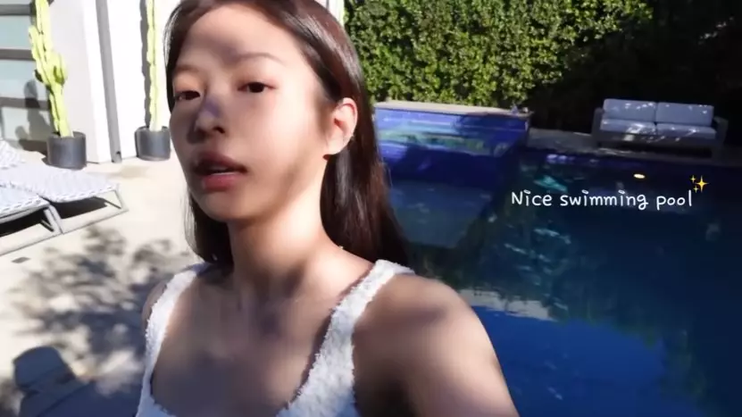 Potret rumah Jennie Blackpink di Los Angeles © YouTube