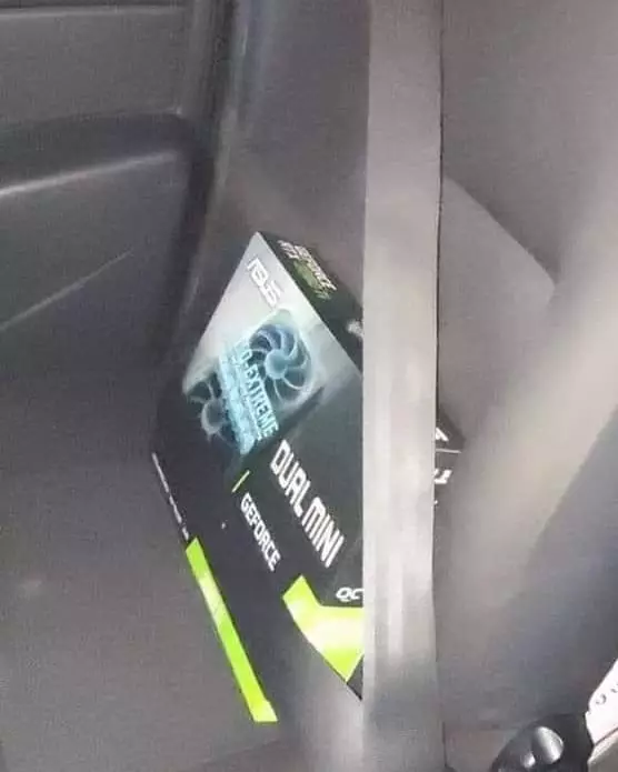 peralatan gaming malah jadi lucu © Instagram peralatan gaming malah jadi lucu © Instagram