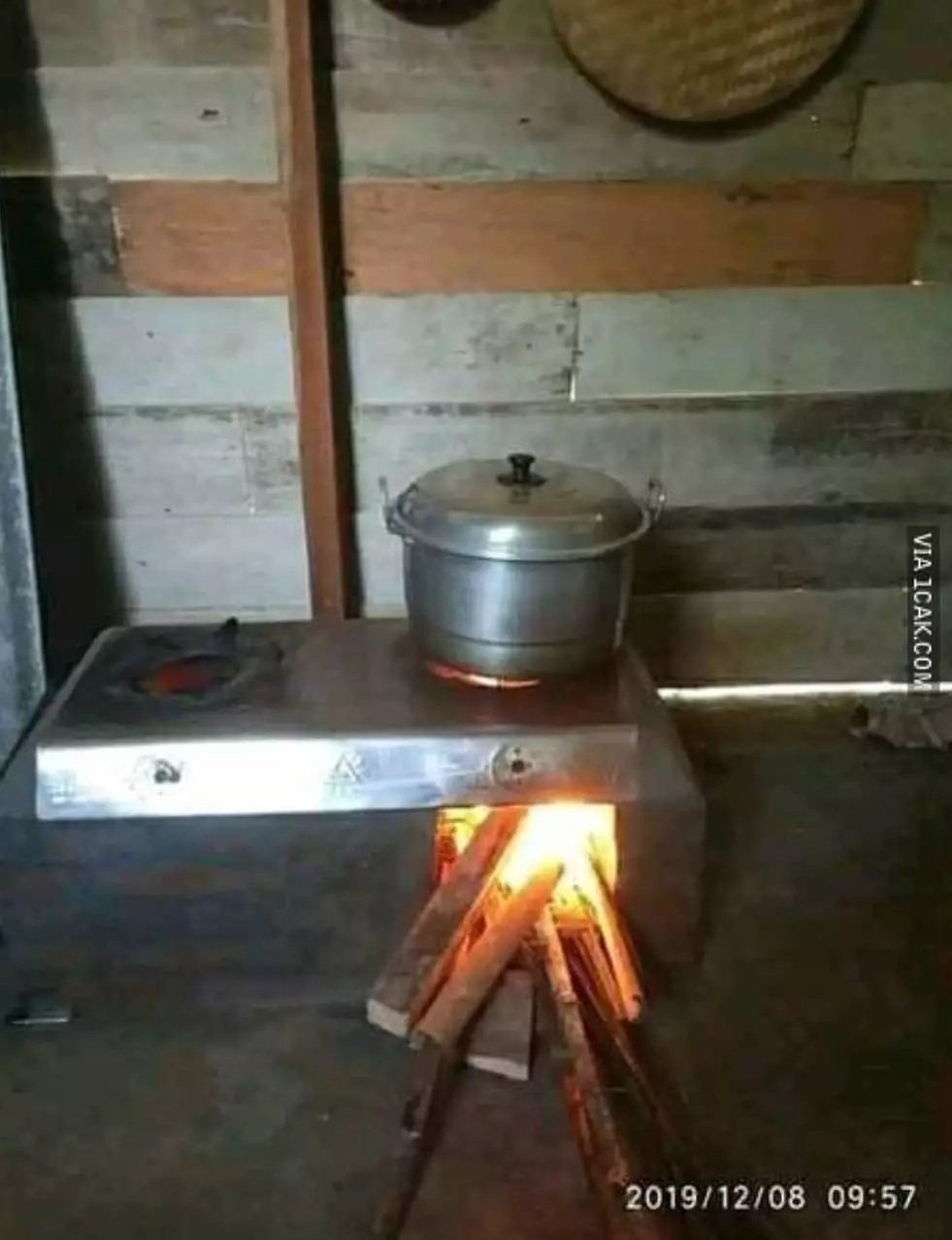 momen waktu masak di dapur kocak © berbagai sumber momen waktu masak di dapur kocak © berbagai sumber