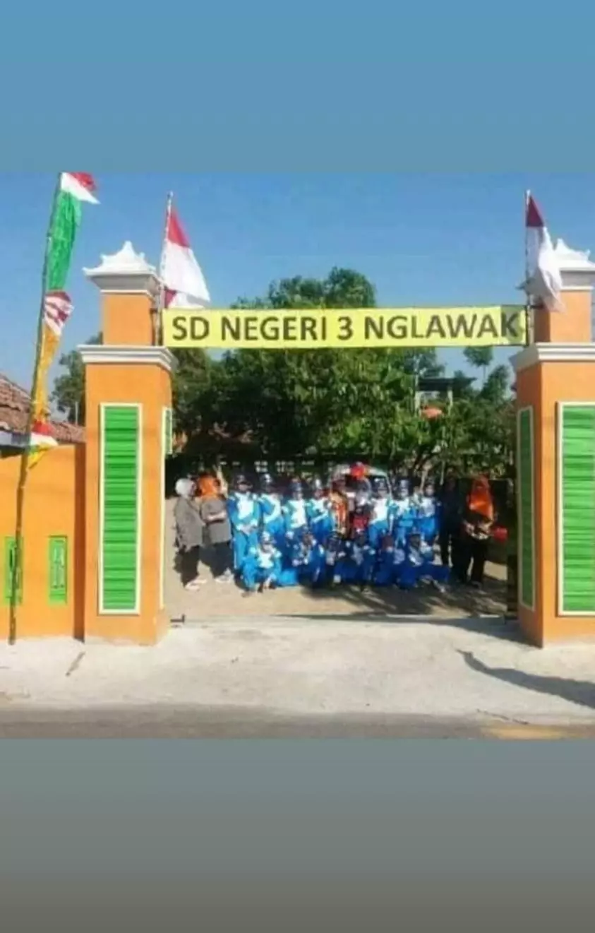 potret janggal di sekolah © berbagai sumber potret janggal di sekolah © berbagai sumber