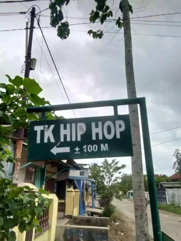 potret janggal di sekolah © berbagai sumber potret janggal di sekolah © berbagai sumber