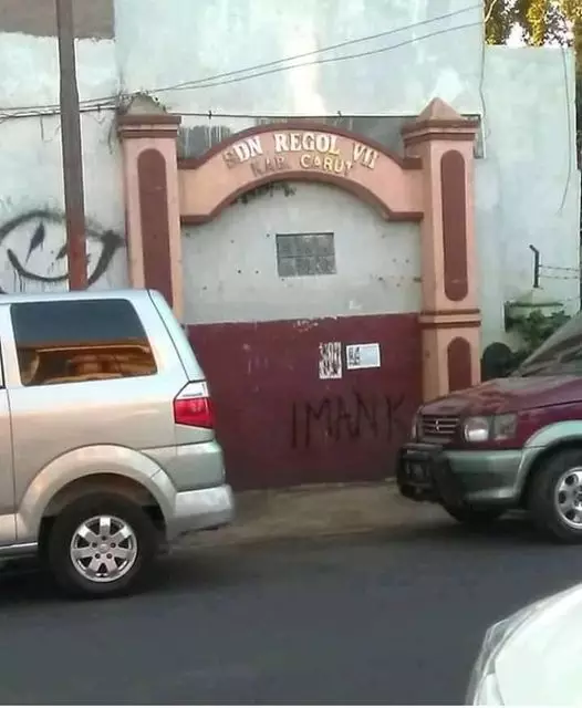 potret janggal di sekolah © berbagai sumber potret janggal di sekolah © berbagai sumber