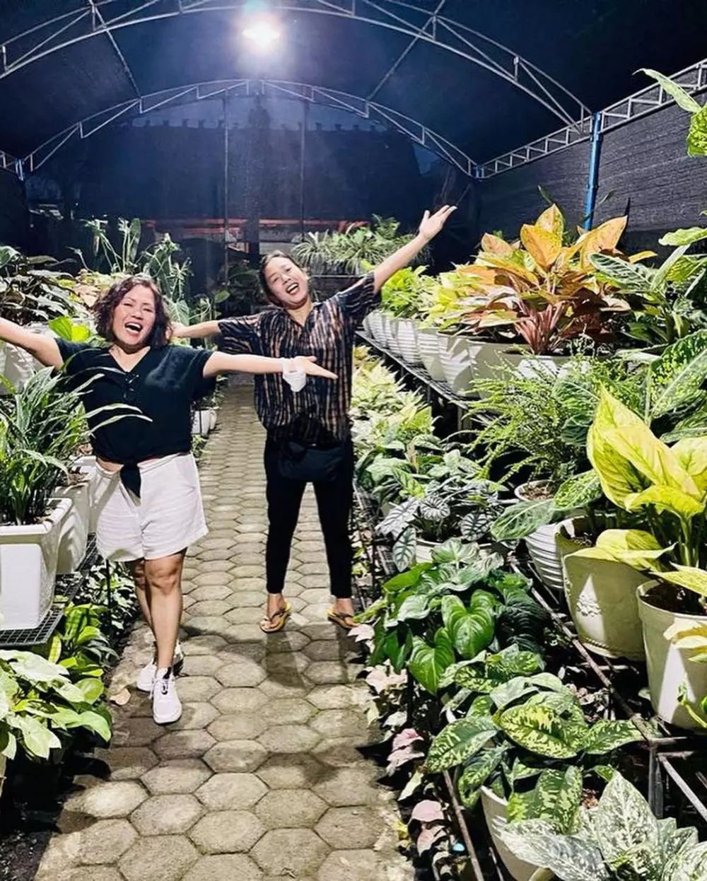 Soimah ajak bos TV berkebun  © Instagram