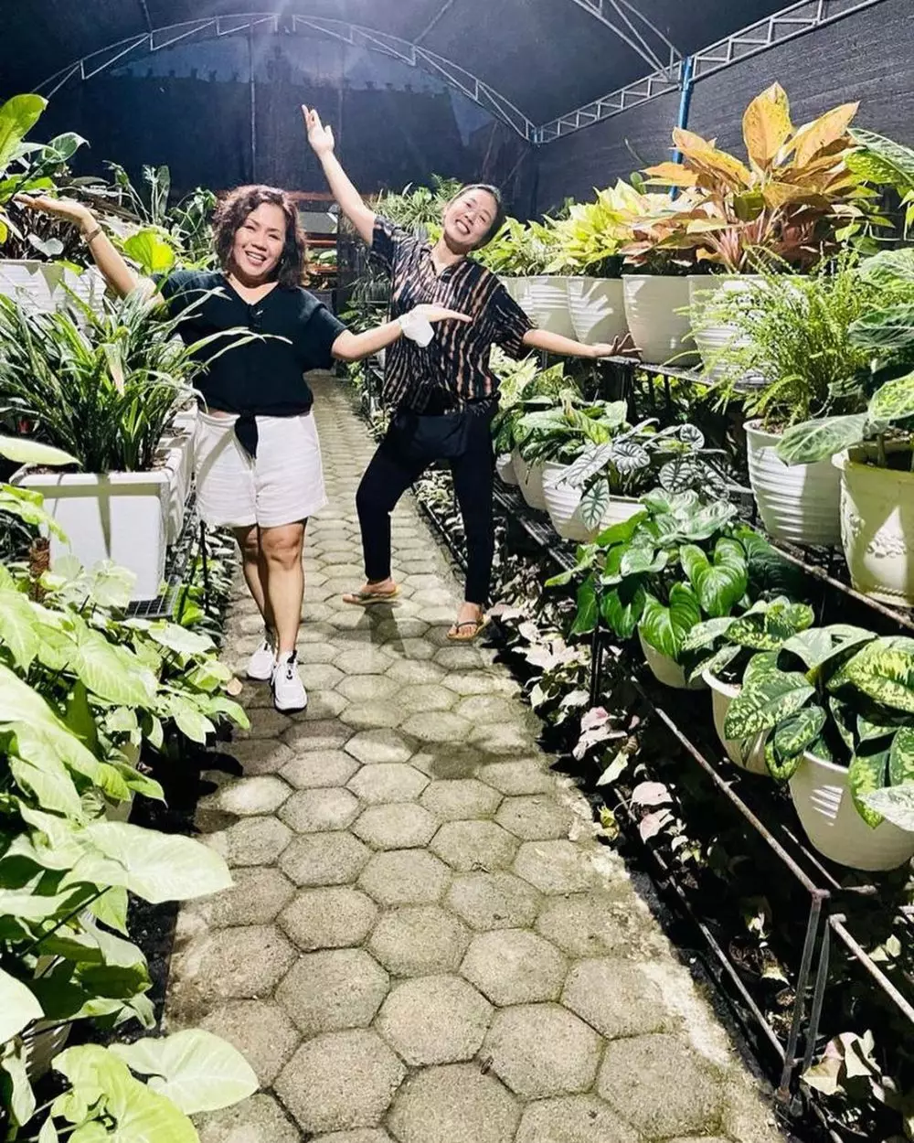 Soimah ajak bos TV berkebun  © Instagram