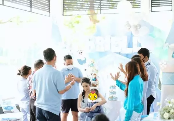 Momen Momo Geisha rayakan ultah anak © berbagai sumber