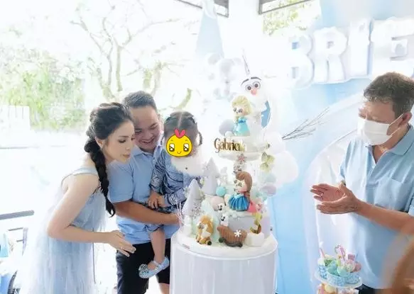 Momen Momo Geisha rayakan ultah anak © berbagai sumber