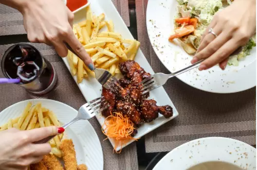 Arti mimpi makan daging ayam © 2022 berbagai sumber 