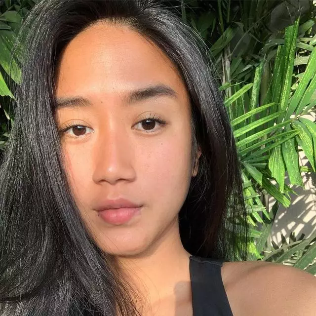 Potret Renatta Moeloek tanpa makeup © berbagai sumber