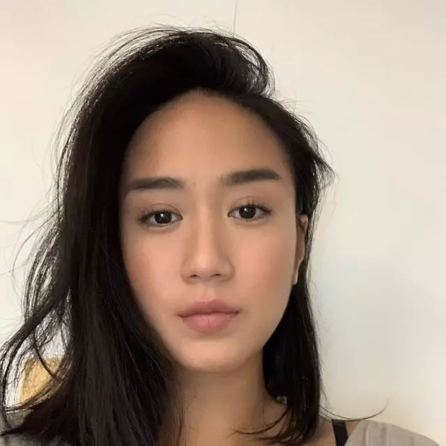 Potret Renatta Moeloek tanpa makeup © berbagai sumber