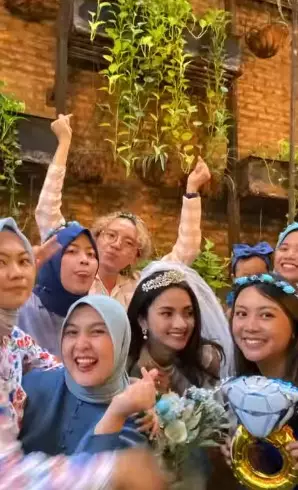 momen bridal shower Sabrina Anggraini © Instagram