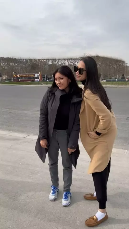 Potret akrab Alleia anak Ariel dan Anya Geraldine di paris Instagram