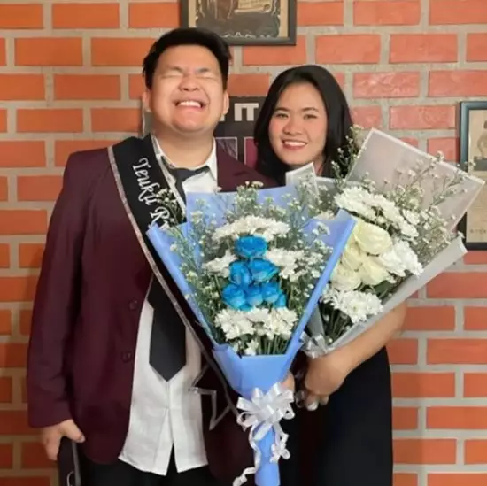 Momen Kiki eks CJR lulus sidang skripsi © Instagram